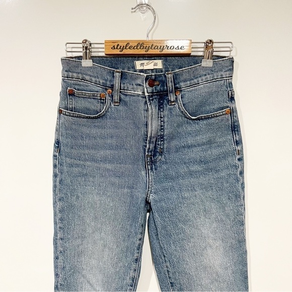 Madewell The Perfect Vintage Jean in Ainsworth Wash - Picture 6 of 15